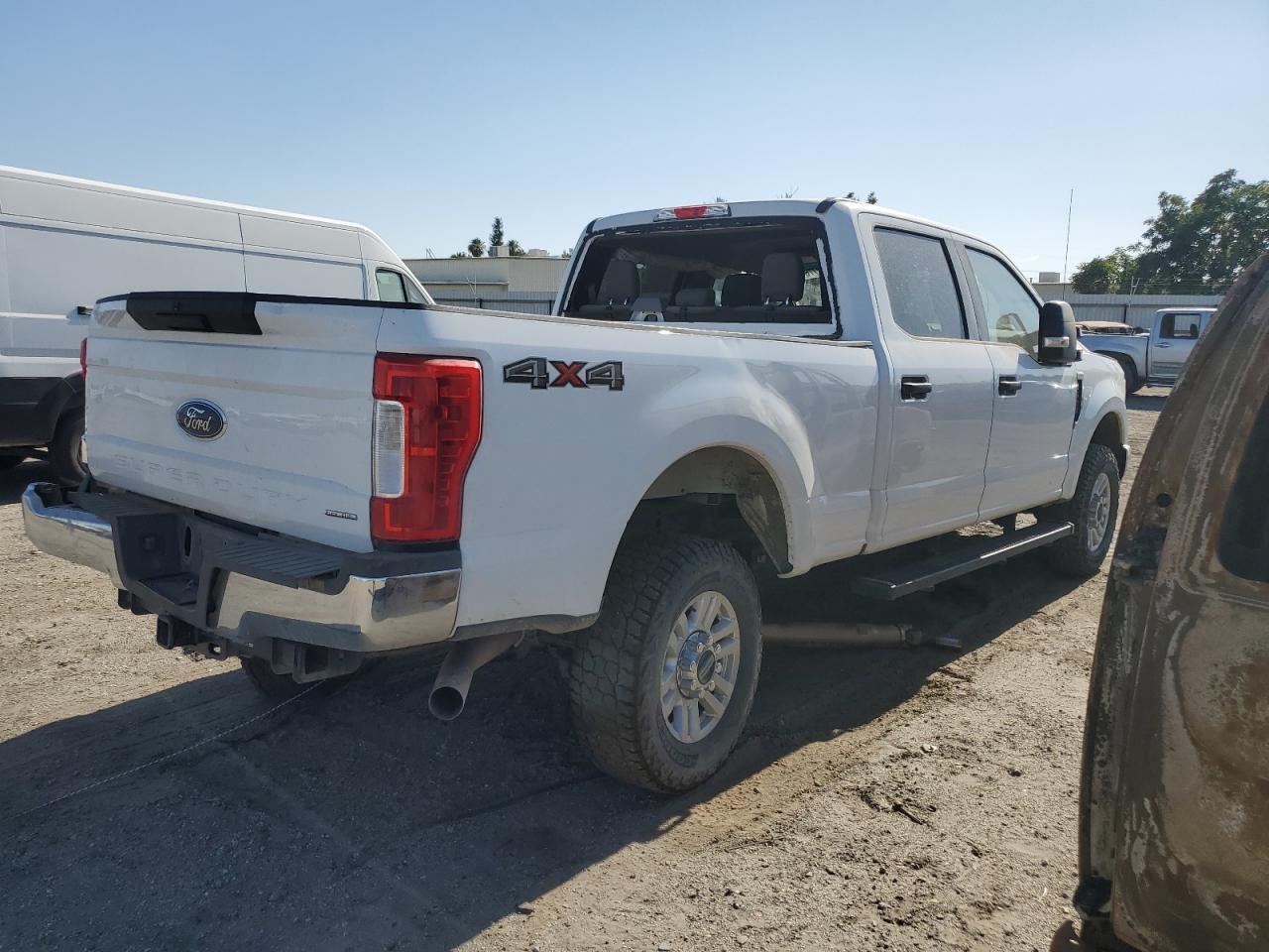 2019 Ford F250 Super Duty - Image 3