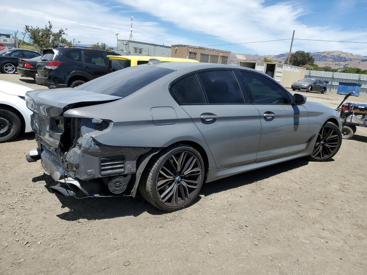 2021 BMW 530 I - Image 3
