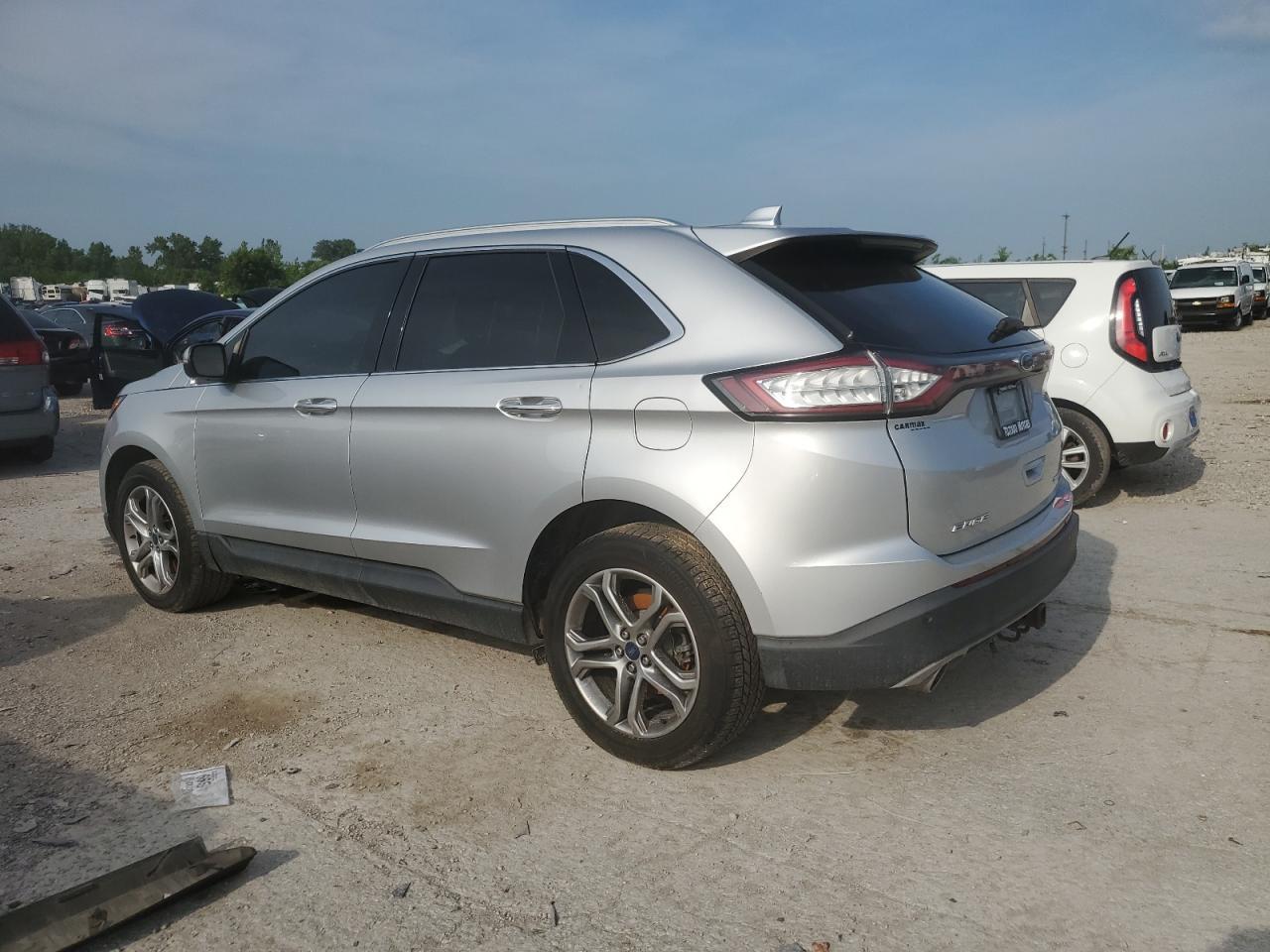 2015 Ford Edge Titanium - Image 3