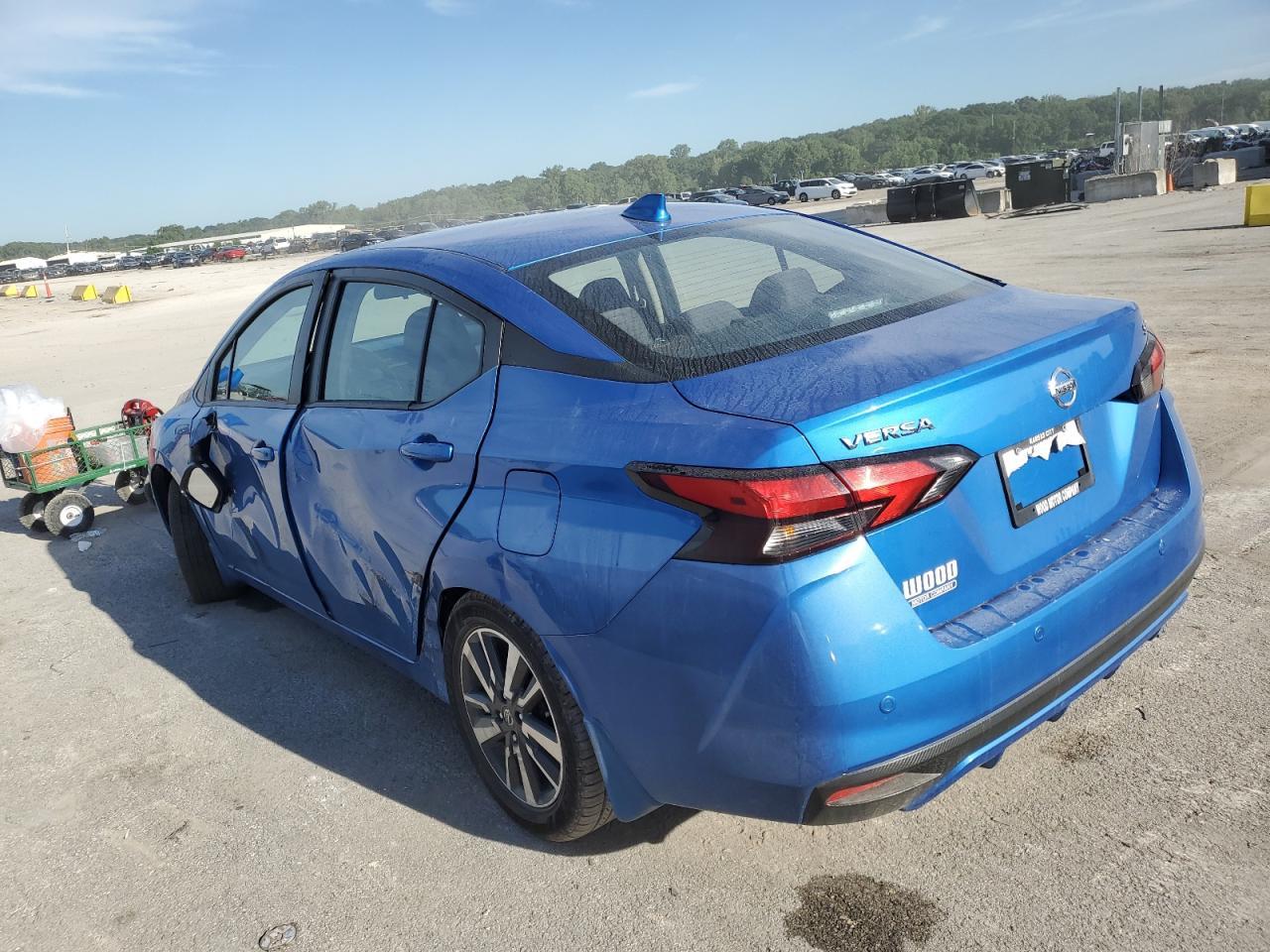 2021 Nissan Versa Sv - Image 2