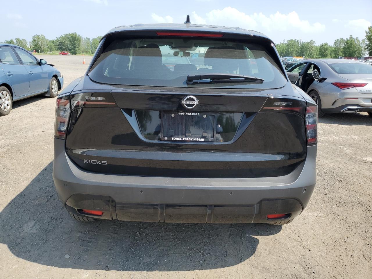 2025 Nissan Kicks - Image 6