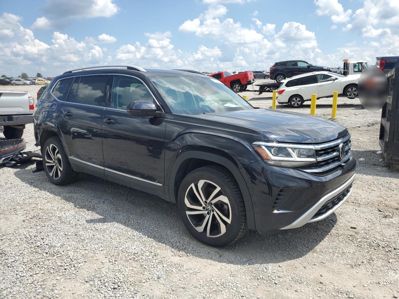 2021 Volkswagen Atlas Sel Premium - Image 4