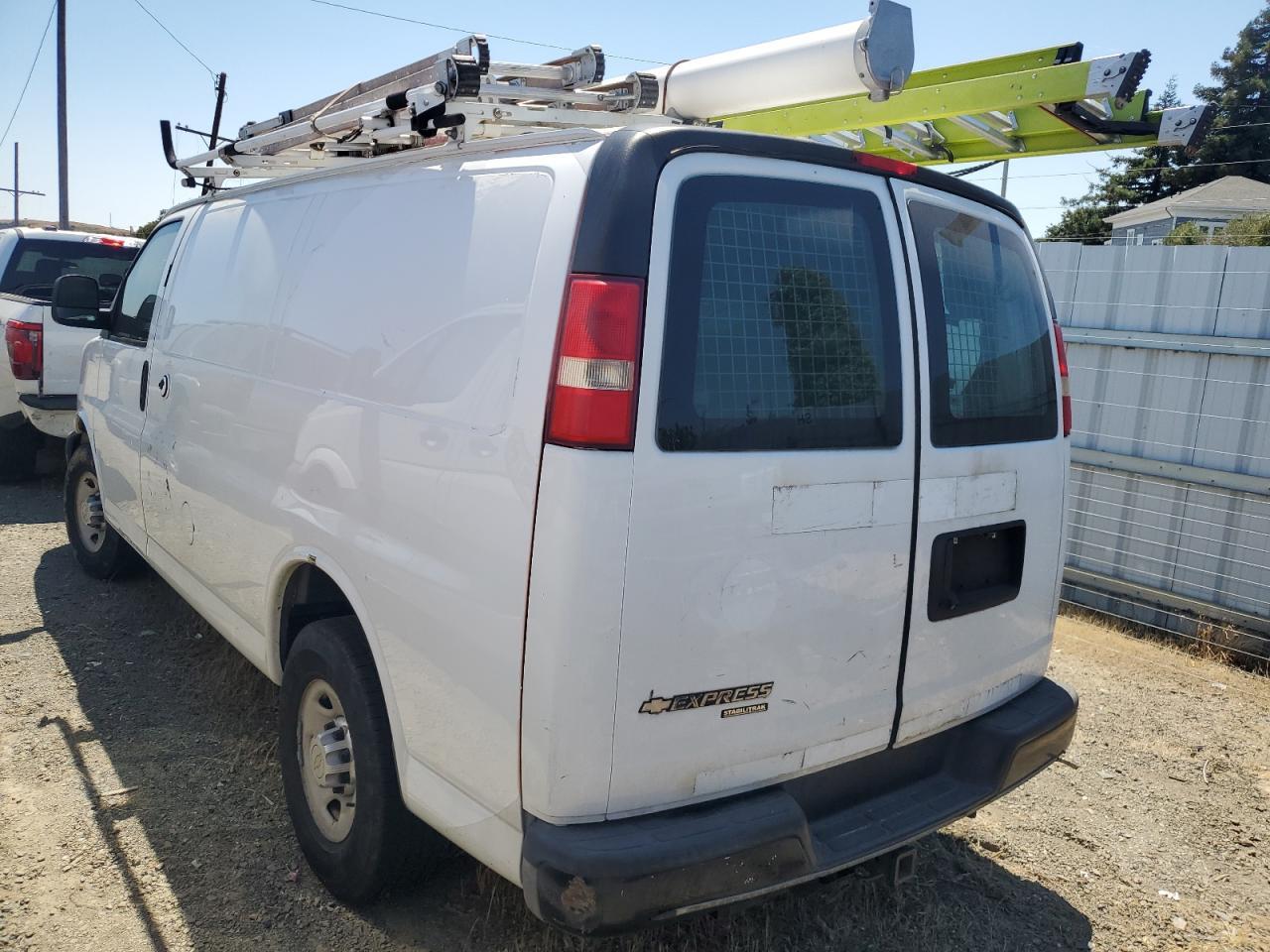 2013 Chevrolet Express G2500 - Фото 2