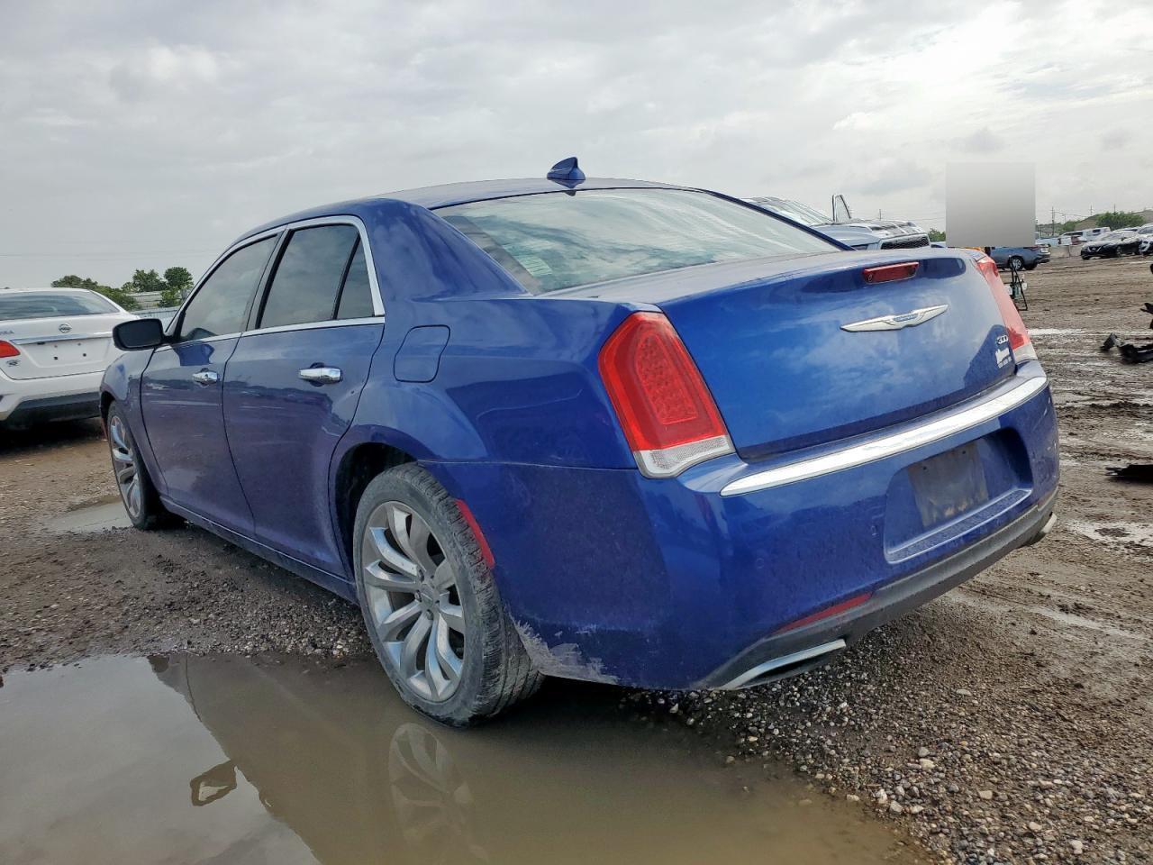 2018 Chrysler 300 Limited - Image 2
