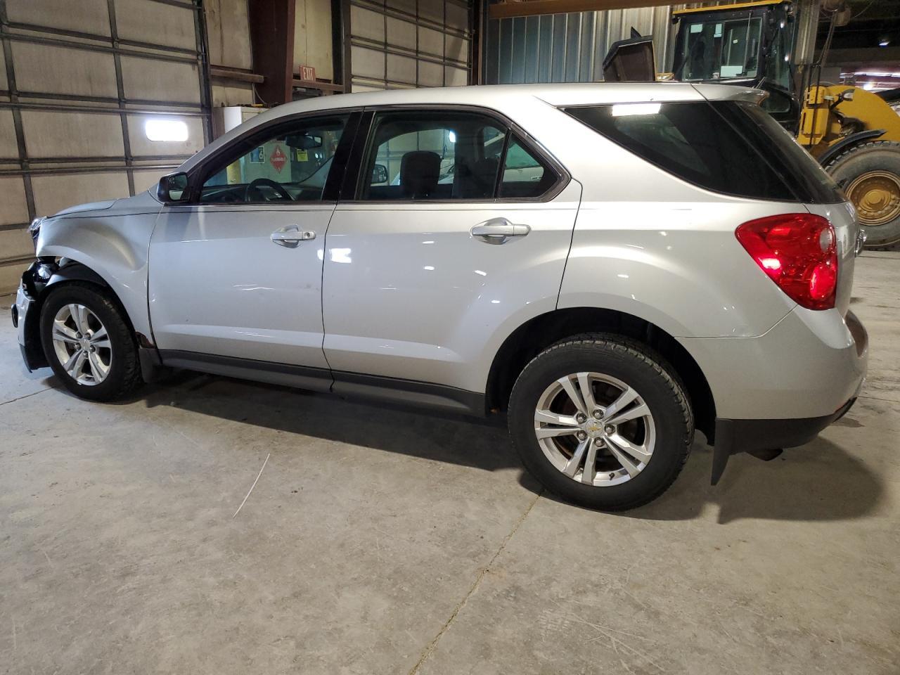 2012 Chevrolet Equinox Ls - Image 2