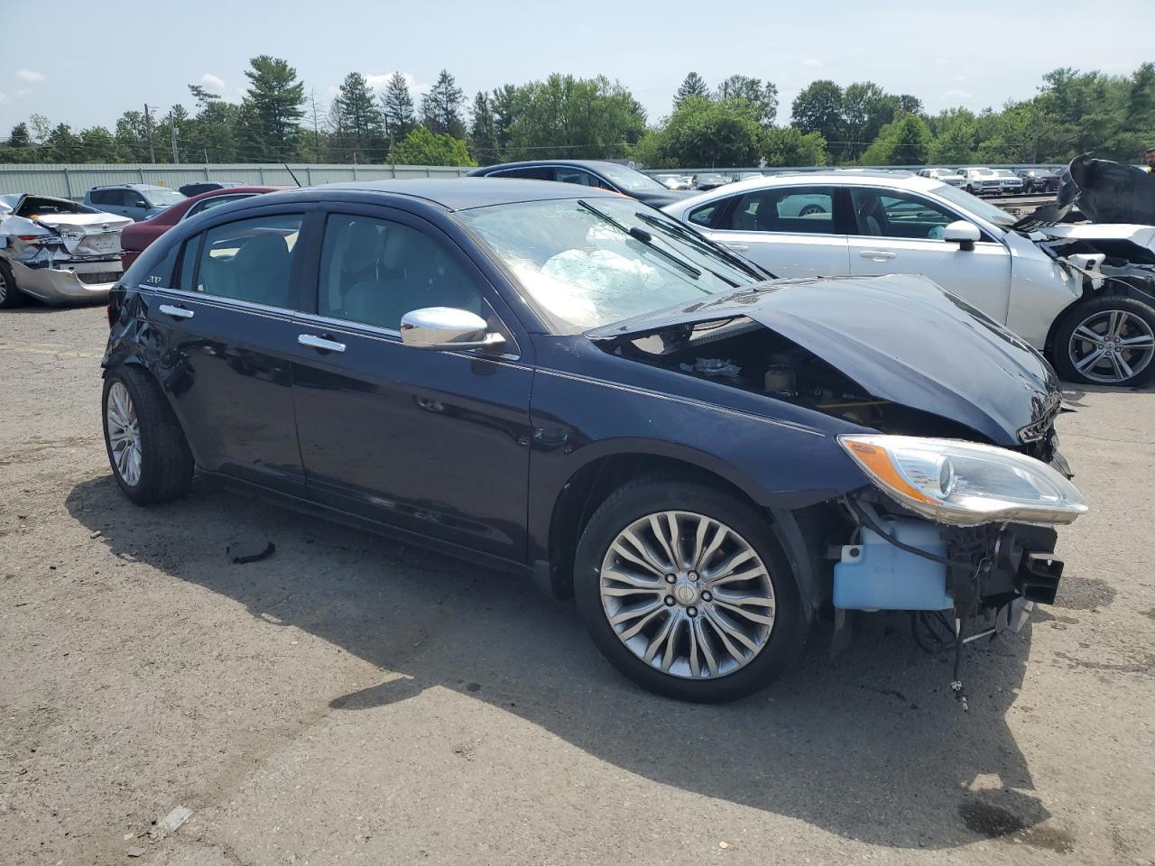 2011 Chrysler 200 Limited - Фото 4