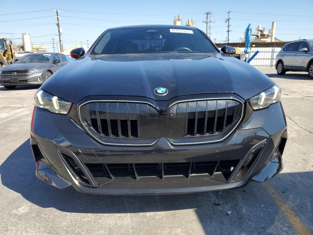 2024 BMW 530 I - Фото 5