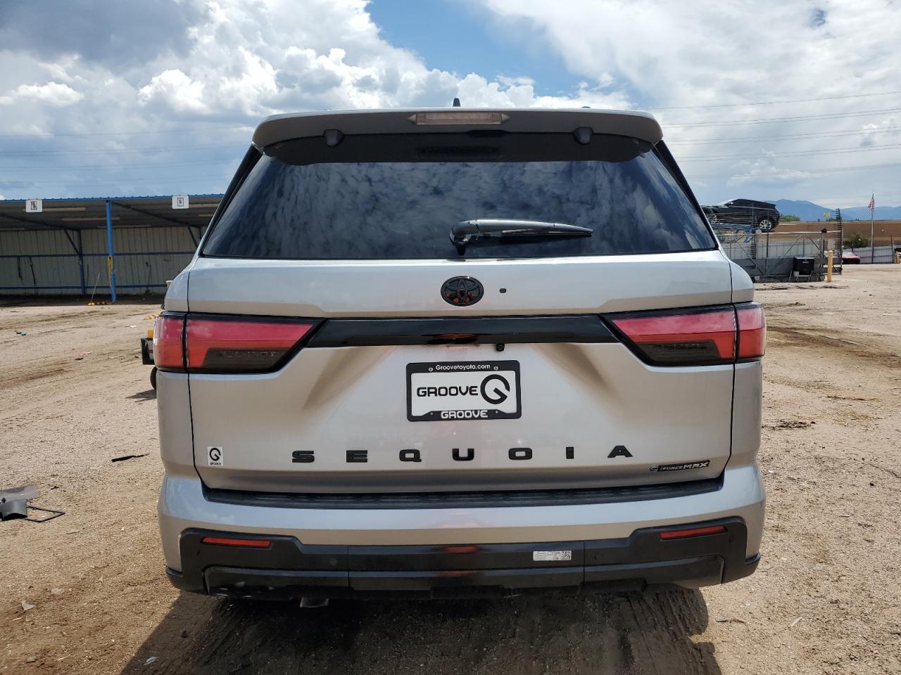 2025 Toyota Sequoia Sr5 - Фото 6