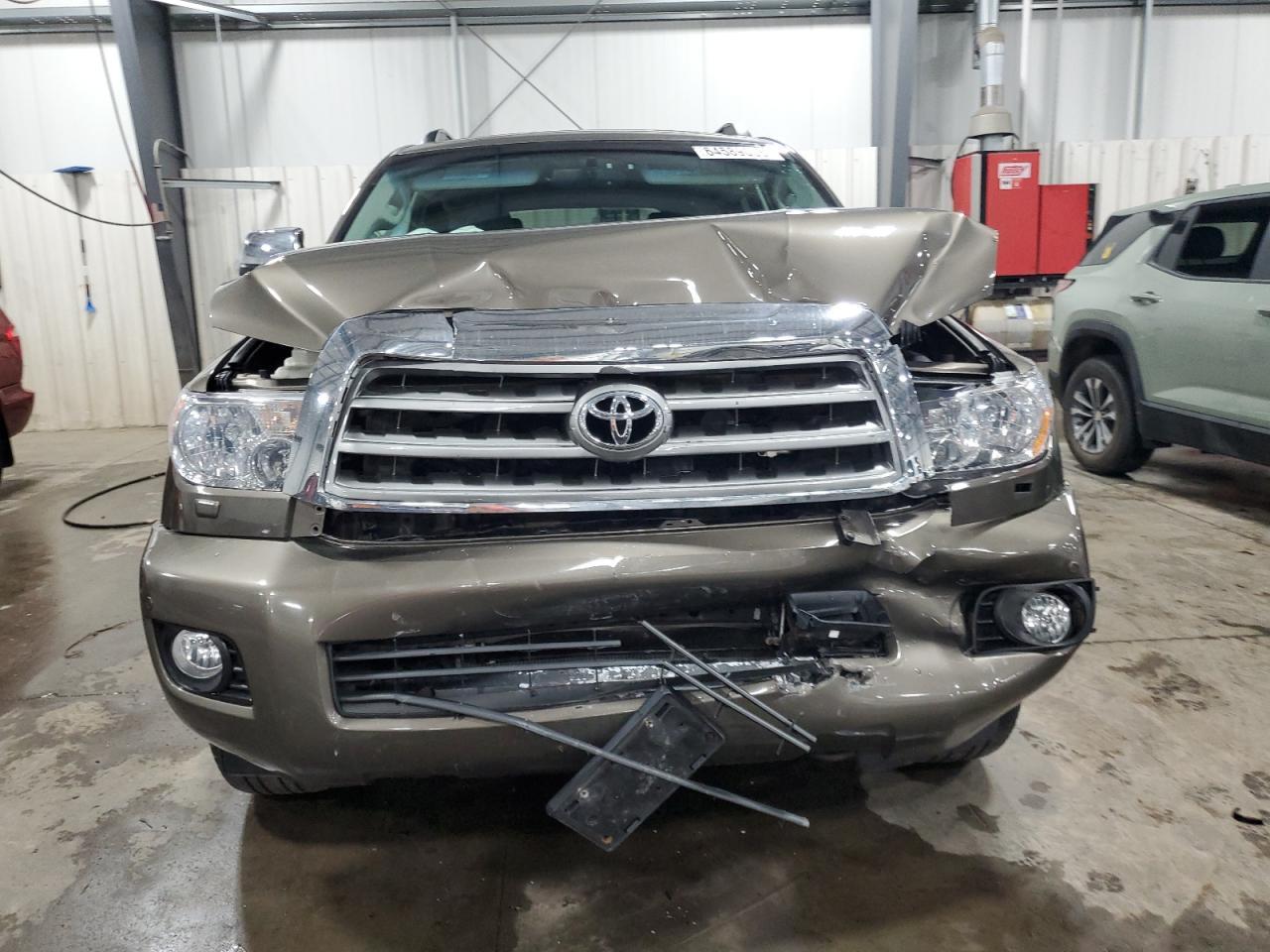 2010 Toyota Sequoia Platinum - Фото 5