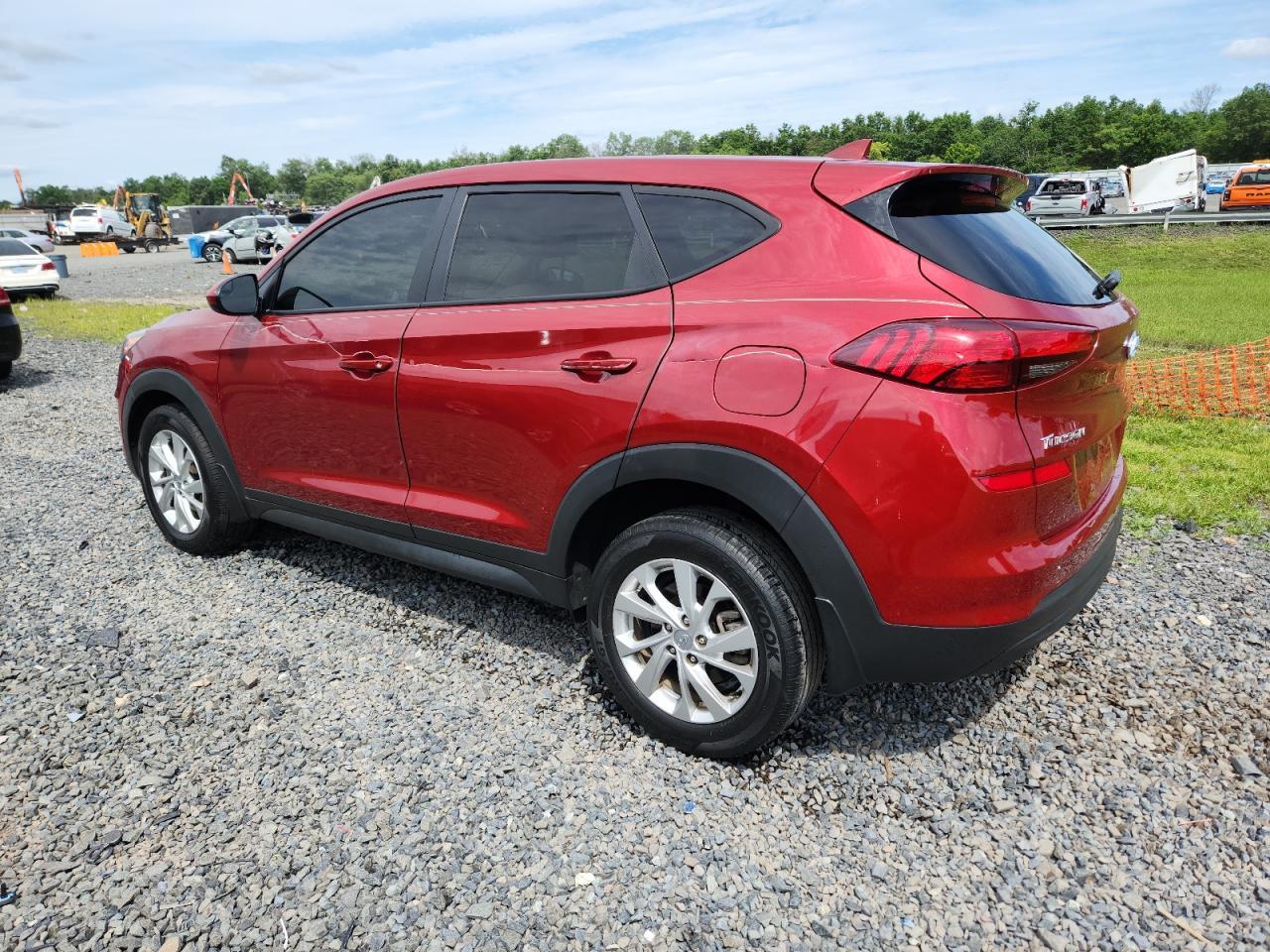 2021 Hyundai Tucson Se - Фото 2