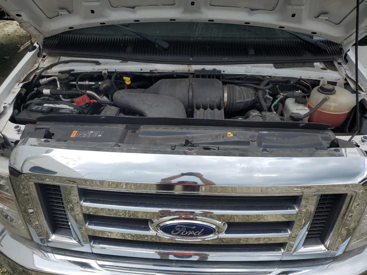 2017 Ford Econoline E350 Super Duty Cutaway Van - Фото 7