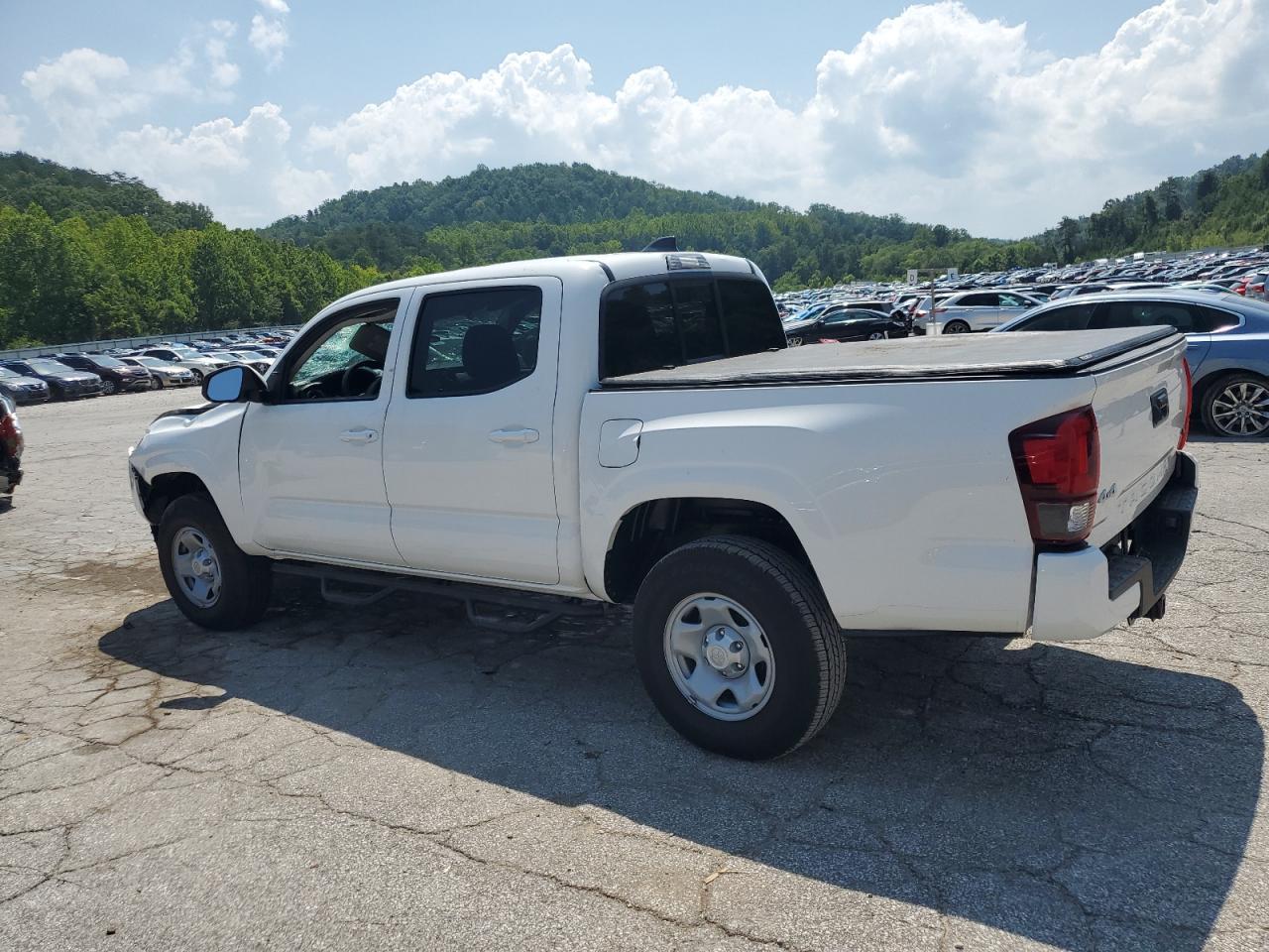 2022 Toyota Tacoma Double Cab - Фото 2