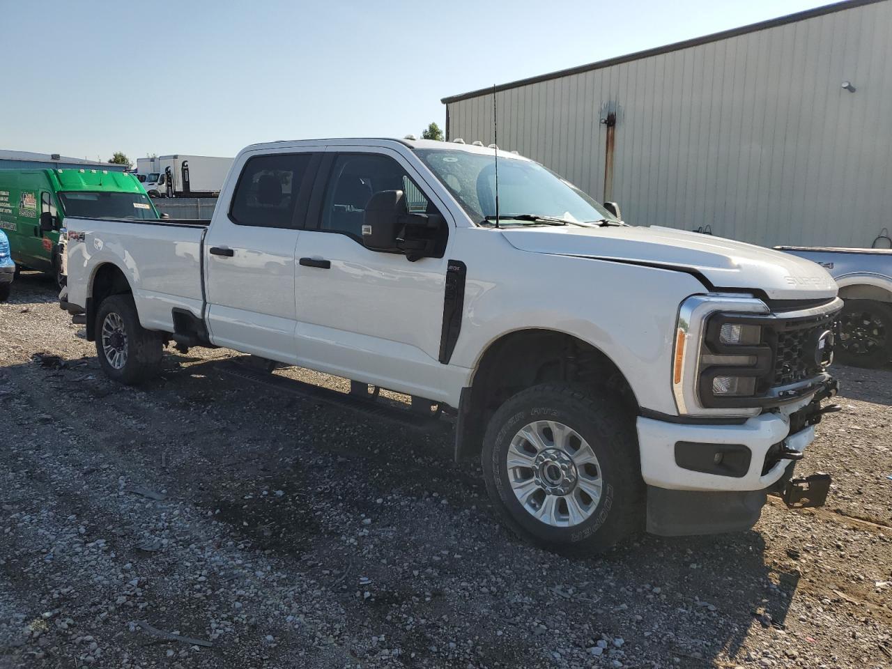 2023 Ford F350 Super Duty - Фото 4