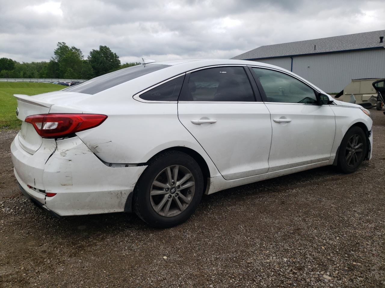 2015 Hyundai Sonata Se - Image 3