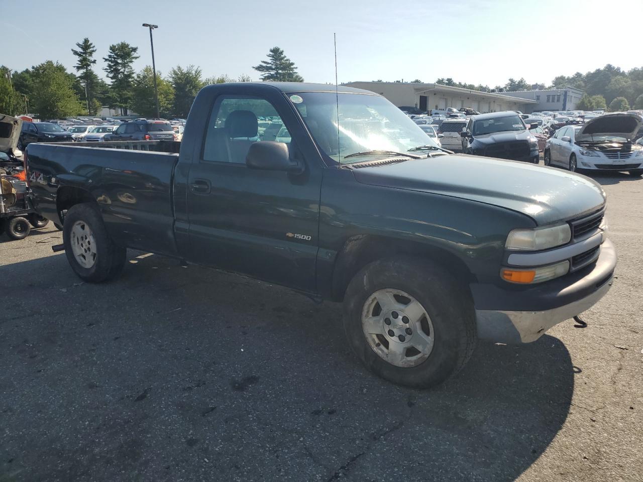 2002 Chevrolet Silverado K1500 - Image 4