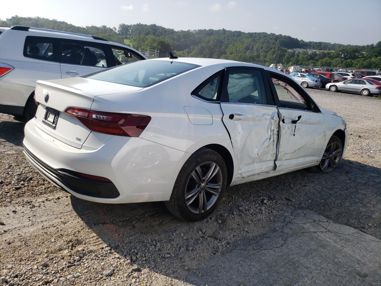 2024 Volkswagen Jetta Se - Фото 3
