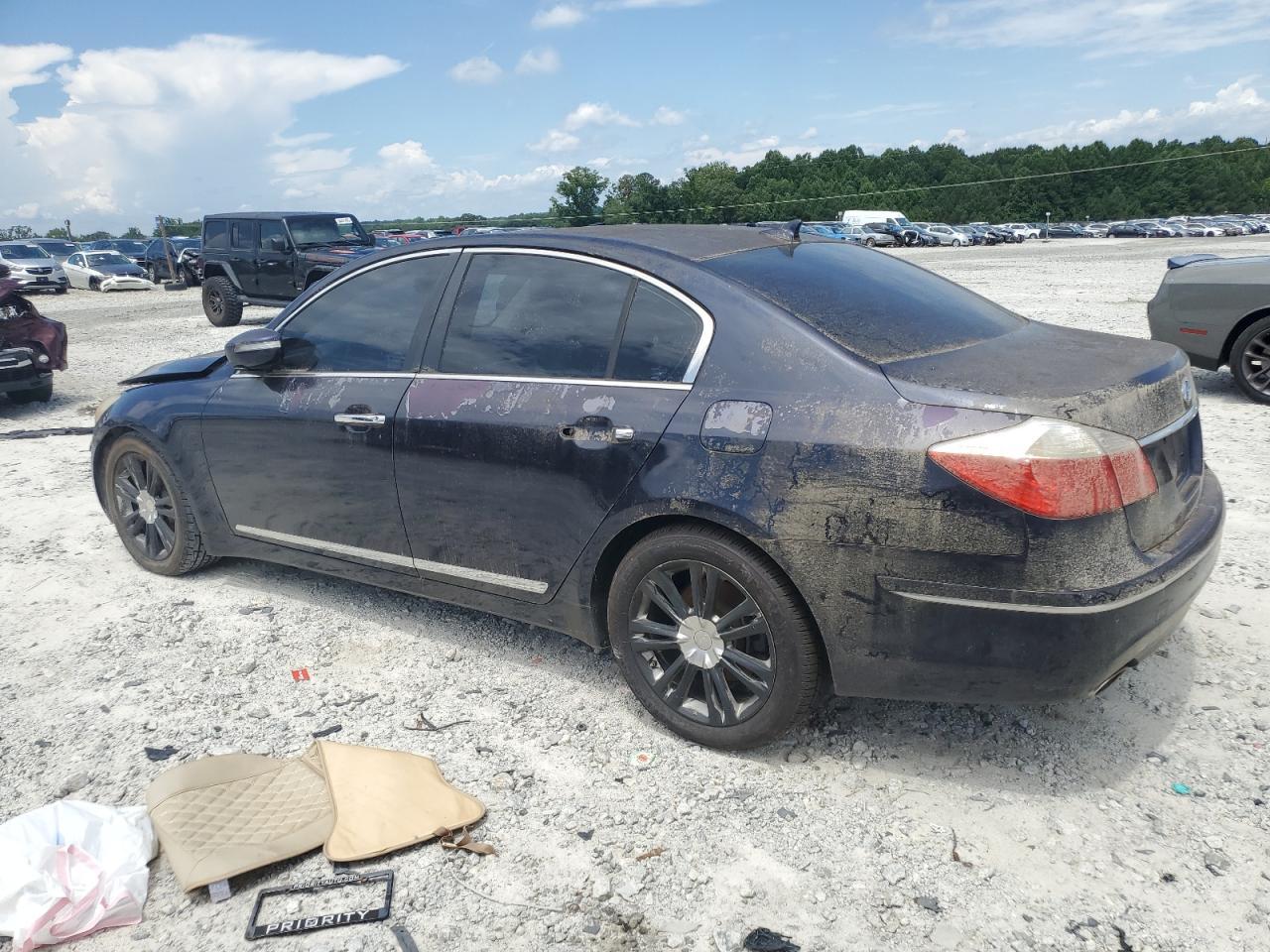 2010 Hyundai Genesis 4.6L - Фото 2