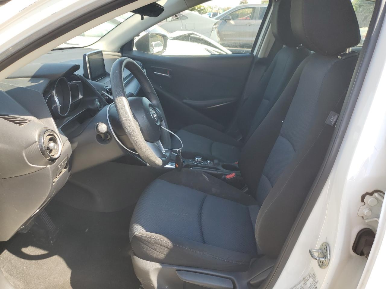 2017 Toyota Yaris Ia - Фото 7
