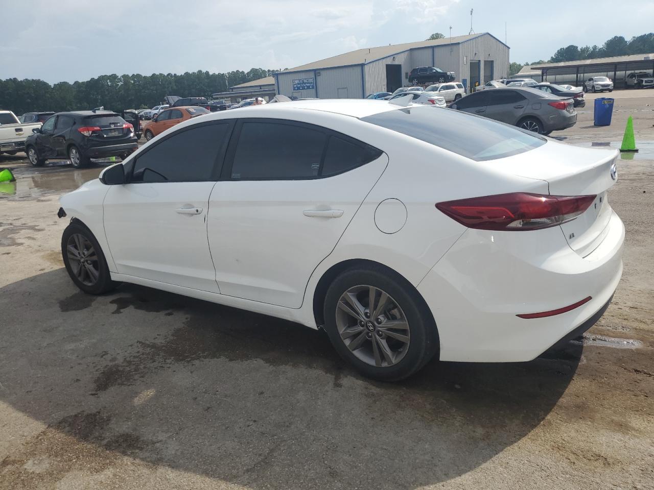 2018 Hyundai Elantra Sel - Image 2