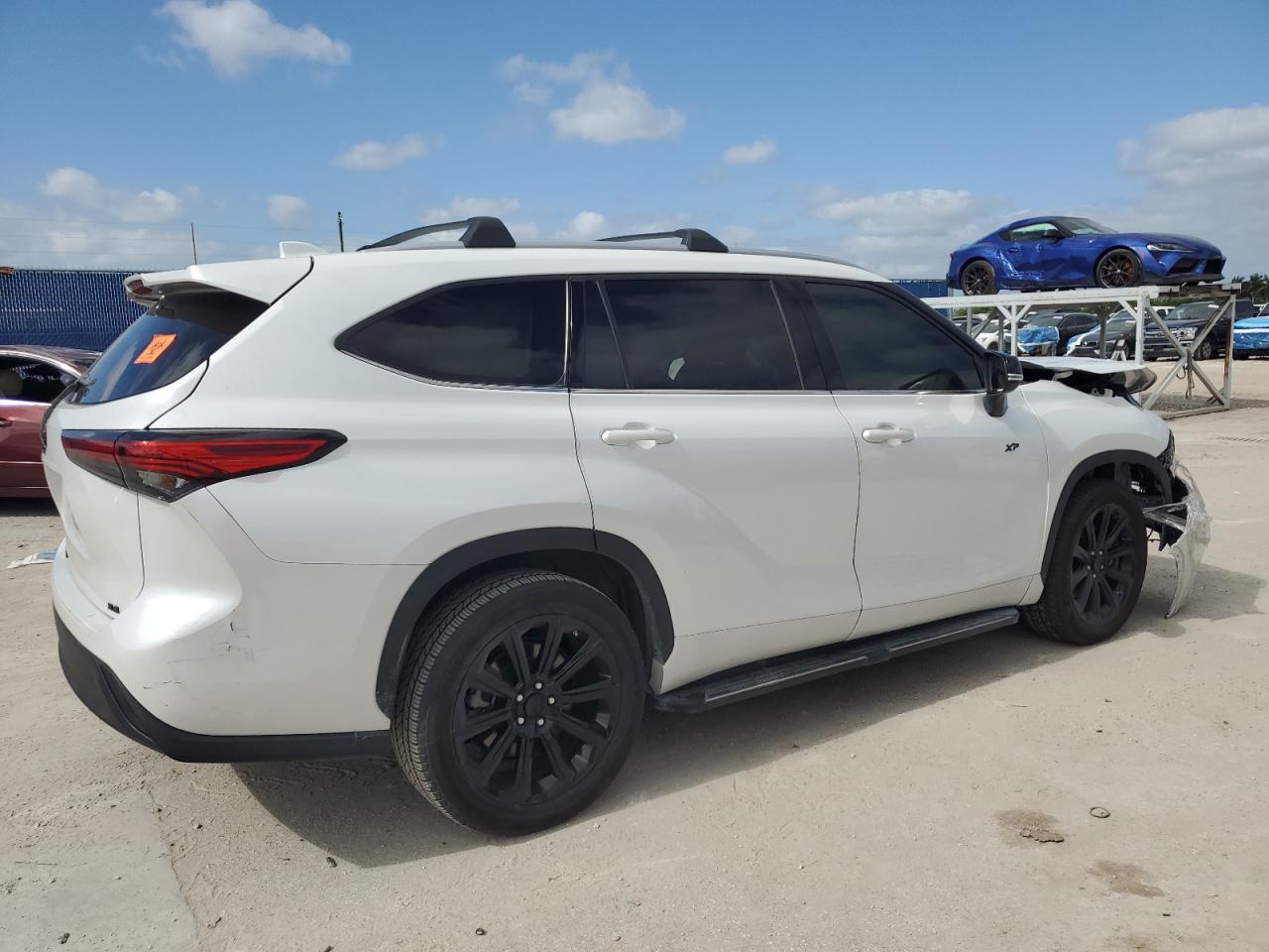 2022 Toyota Highlander Xle - Фото 3