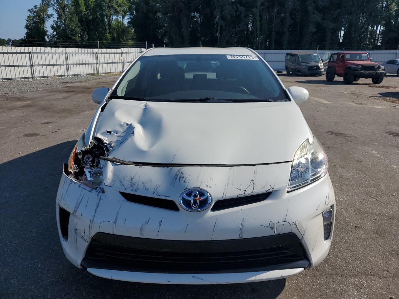 2015 Toyota Prius - Image 5