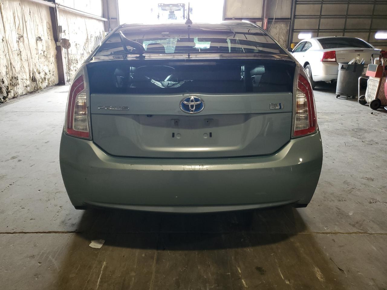 2012 Toyota Prius - Фото 6