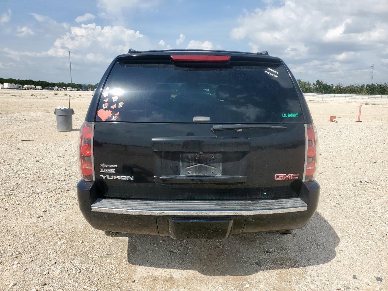 2009 GMC Yukon Denali - Фото 6