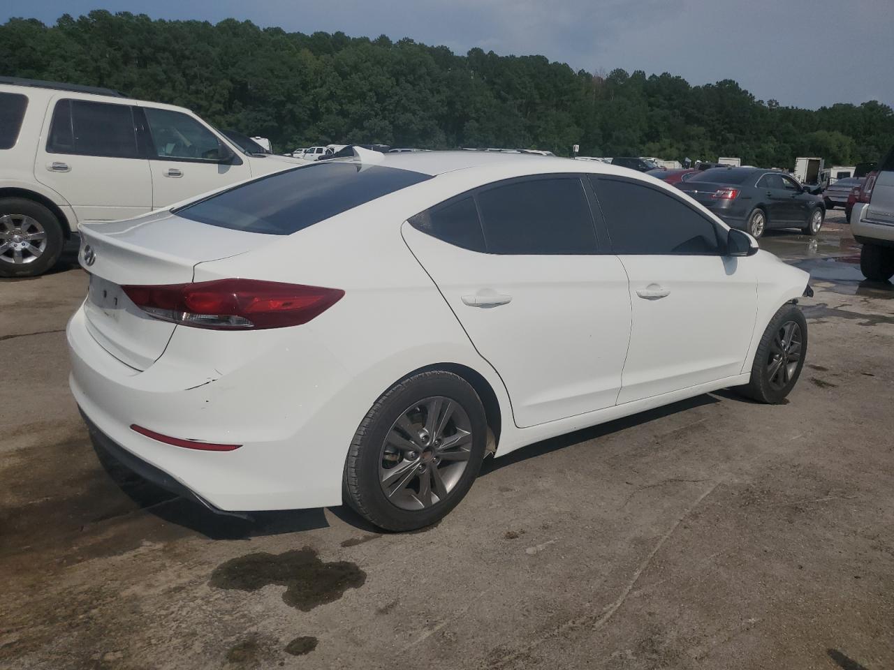 2018 Hyundai Elantra Sel - Image 3