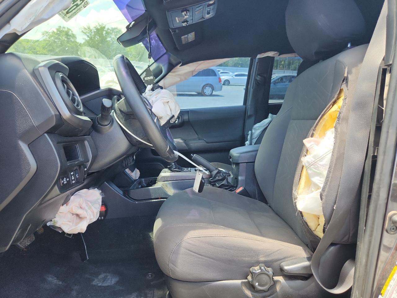 2019 Toyota Tacoma Double Cab - Image 7