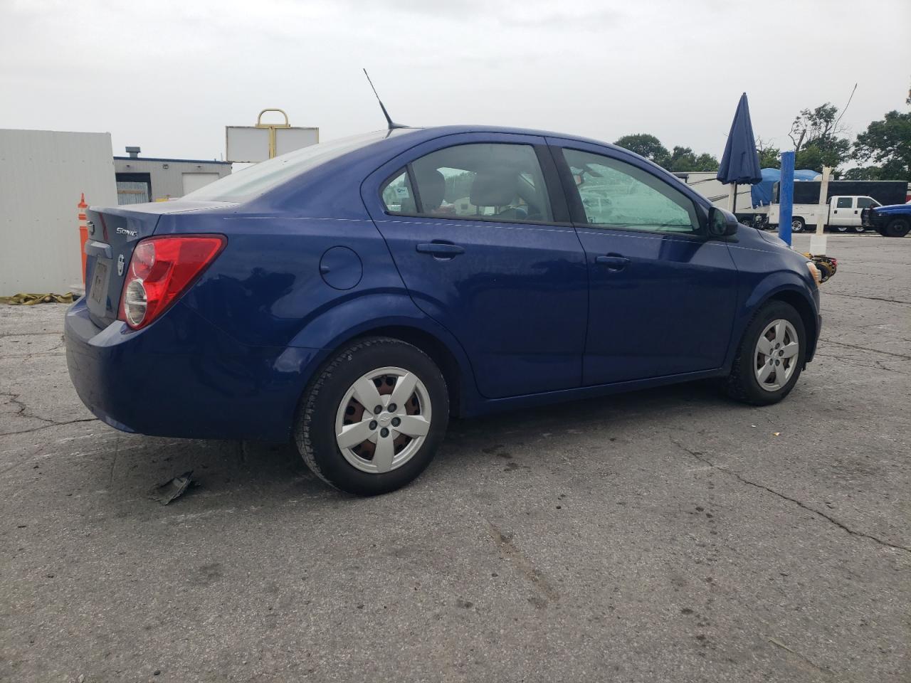 2014 Chevrolet Sonic Ls - Фото 3