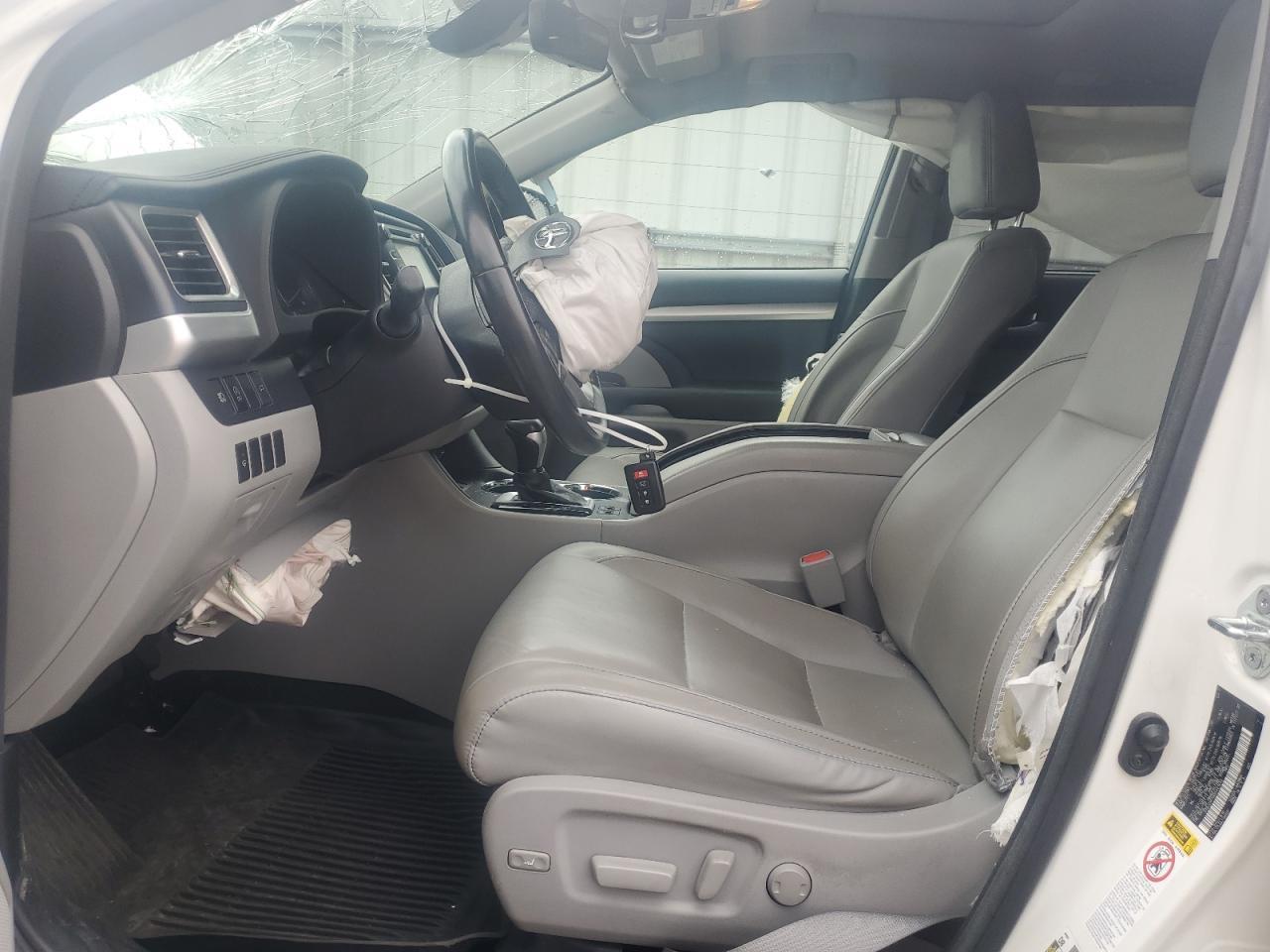 2017 Toyota Highlander Se - Фото 7