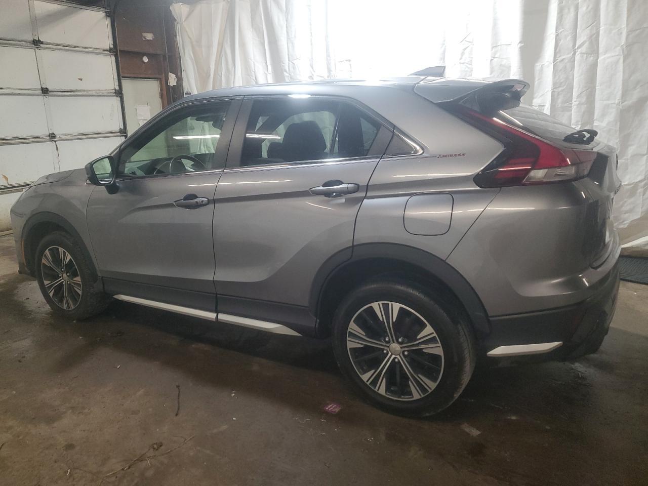 2022 Mitsubishi Eclipse Cross Se - Фото 2