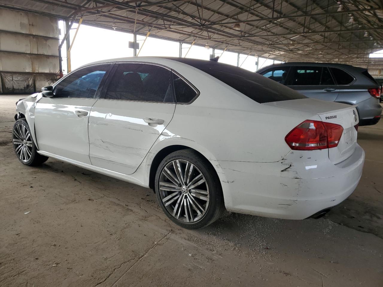 2015 Volkswagen Passat Se - Фото 2