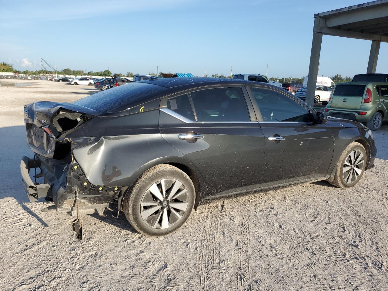 2021 Nissan Altima Sv - Image 3