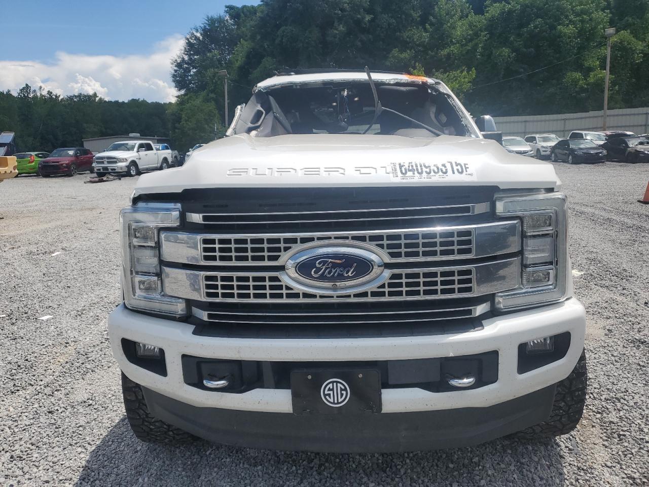 2018 Ford F250 Super Duty - Фото 5