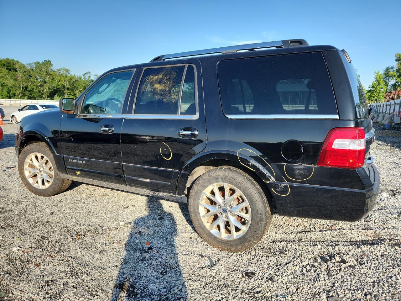 2017 Ford Expedition Platinum - Image 2