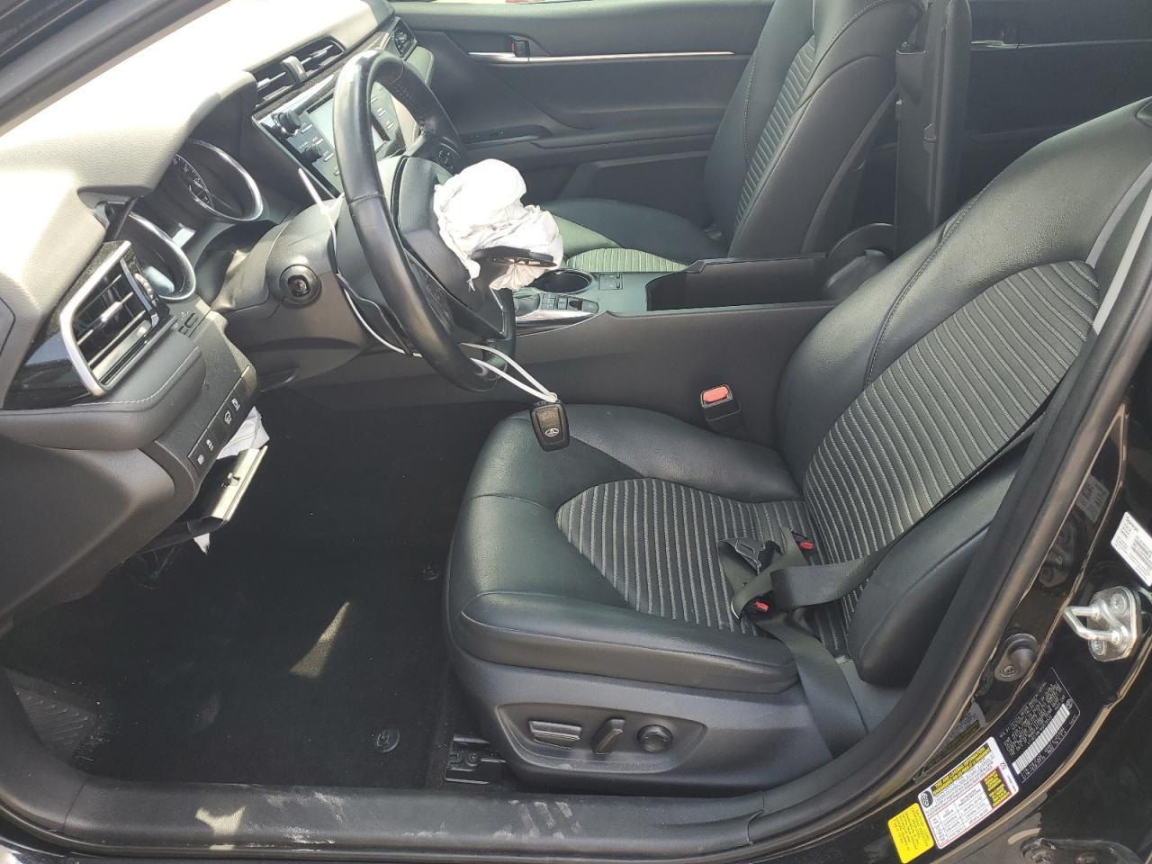 2019 Toyota Camry Hybrid - Фото 7