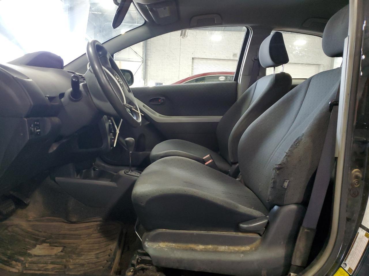 2011 Toyota Yaris - Image 7