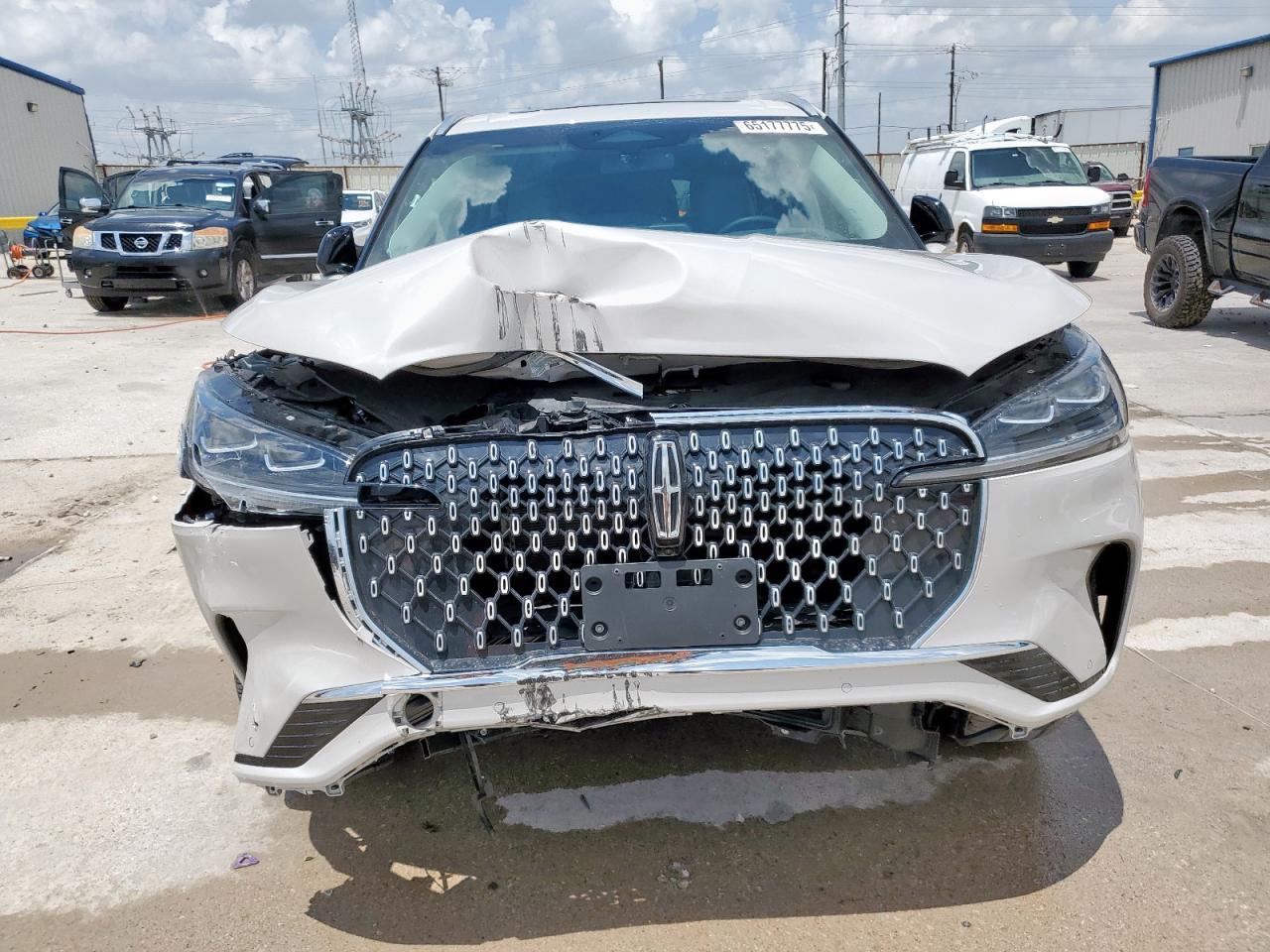 2025 Lincoln Aviator Reserve - Image 5