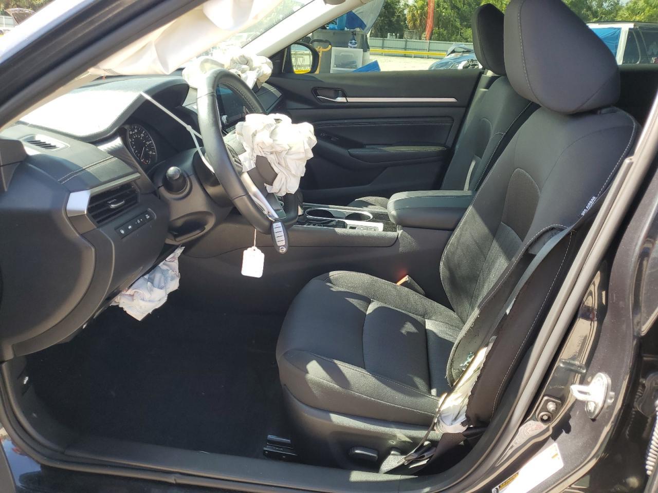 2022 Nissan Altima Sv - Image 7