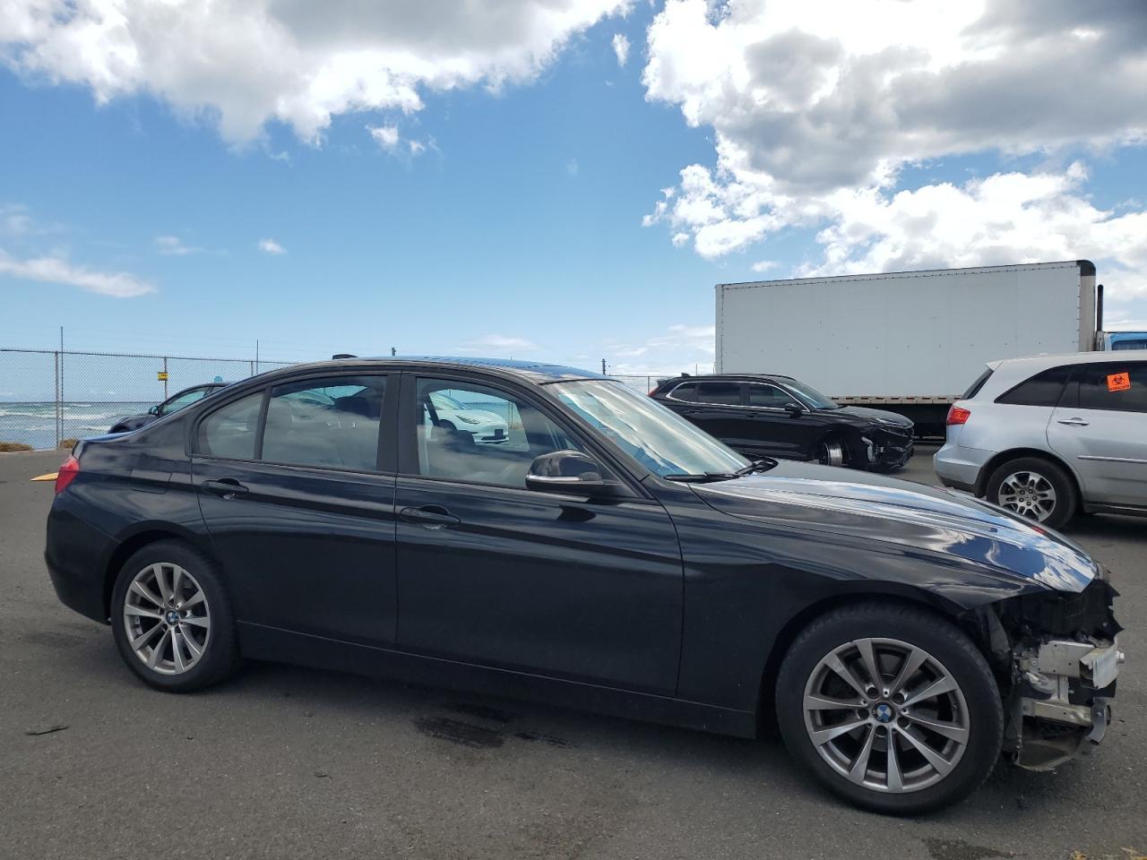 2017 BMW 320 Xi - Image 4