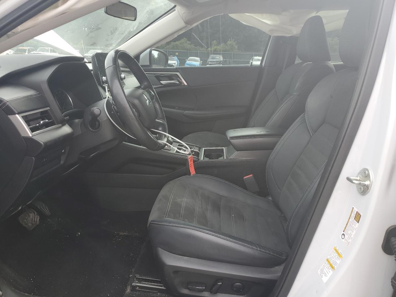 2022 Mitsubishi Outlander Se - Image 7