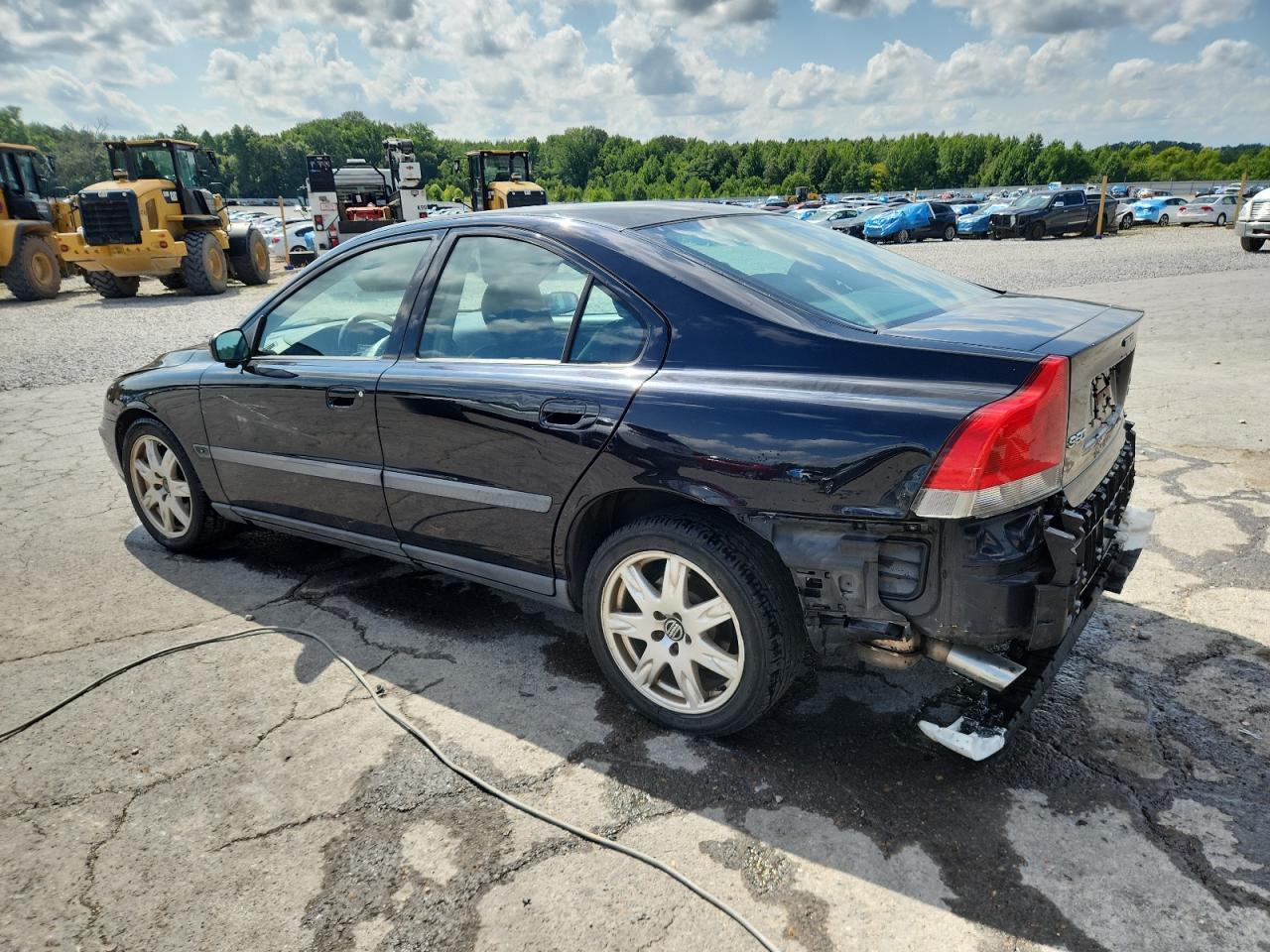 2004 Volvo S60 2.5T - Фото 2
