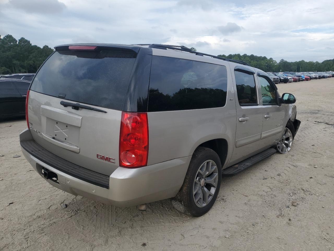2008 GMC Yukon Xl K1500 - Фото 3