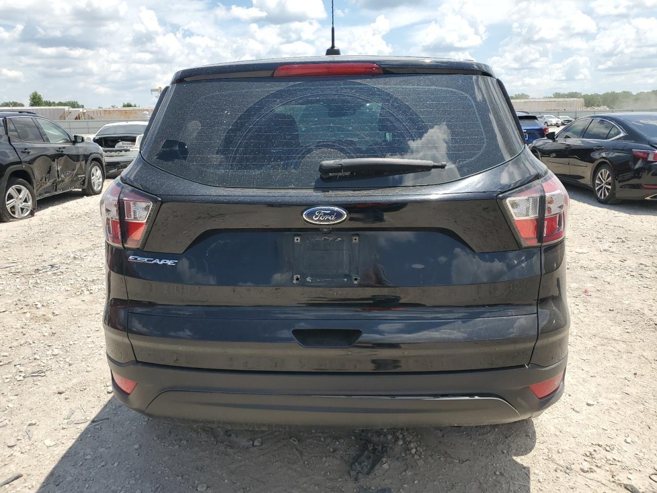 2017 Ford Escape S - Фото 6