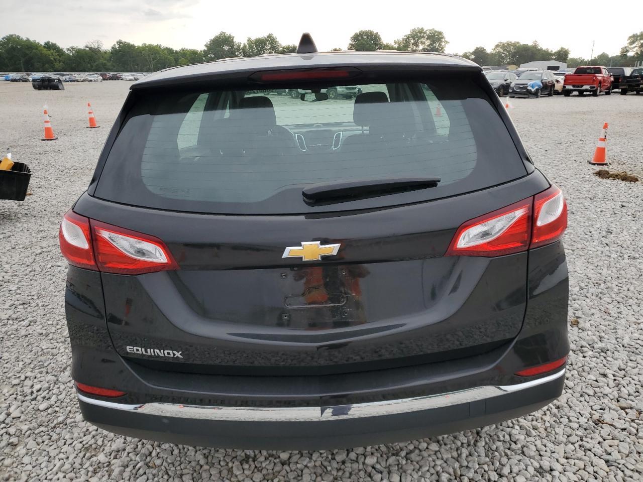 2018 Chevrolet Equinox Ls - Image 6
