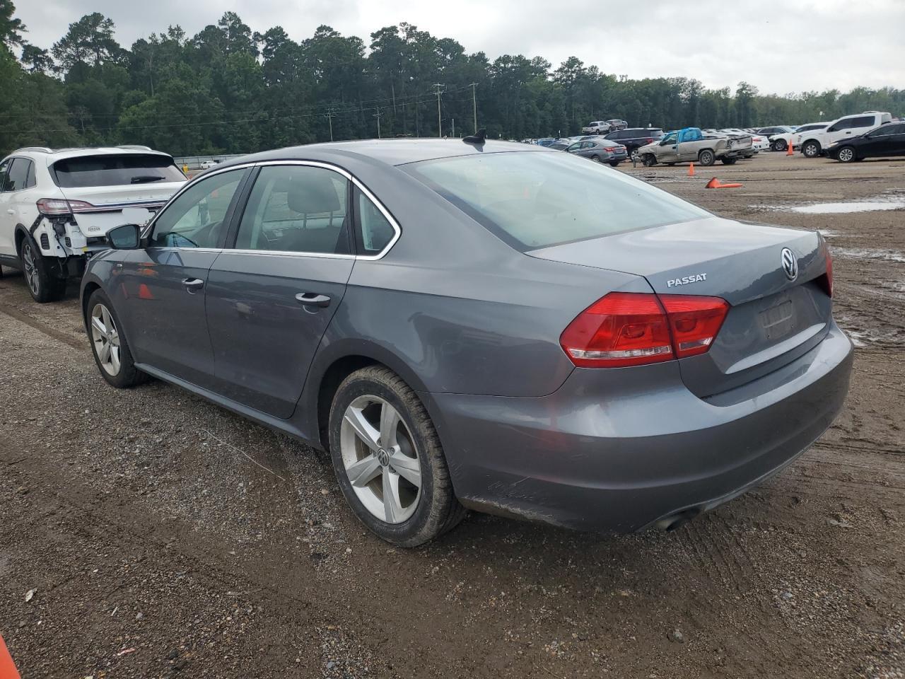 2014 Volkswagen Passat S - Image 2