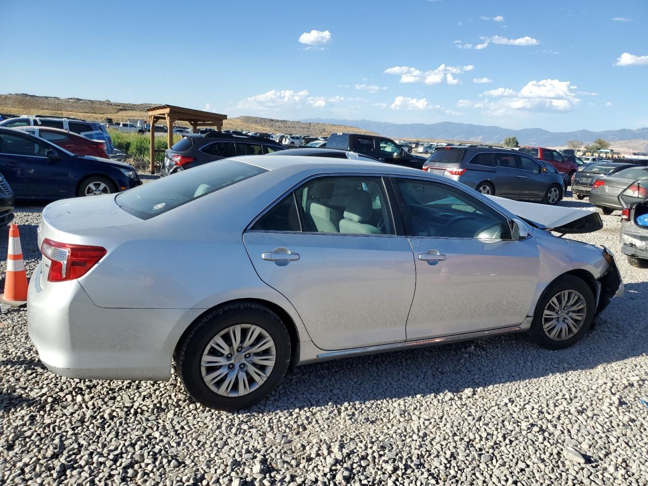 2012 Toyota Camry Base - Фото 3