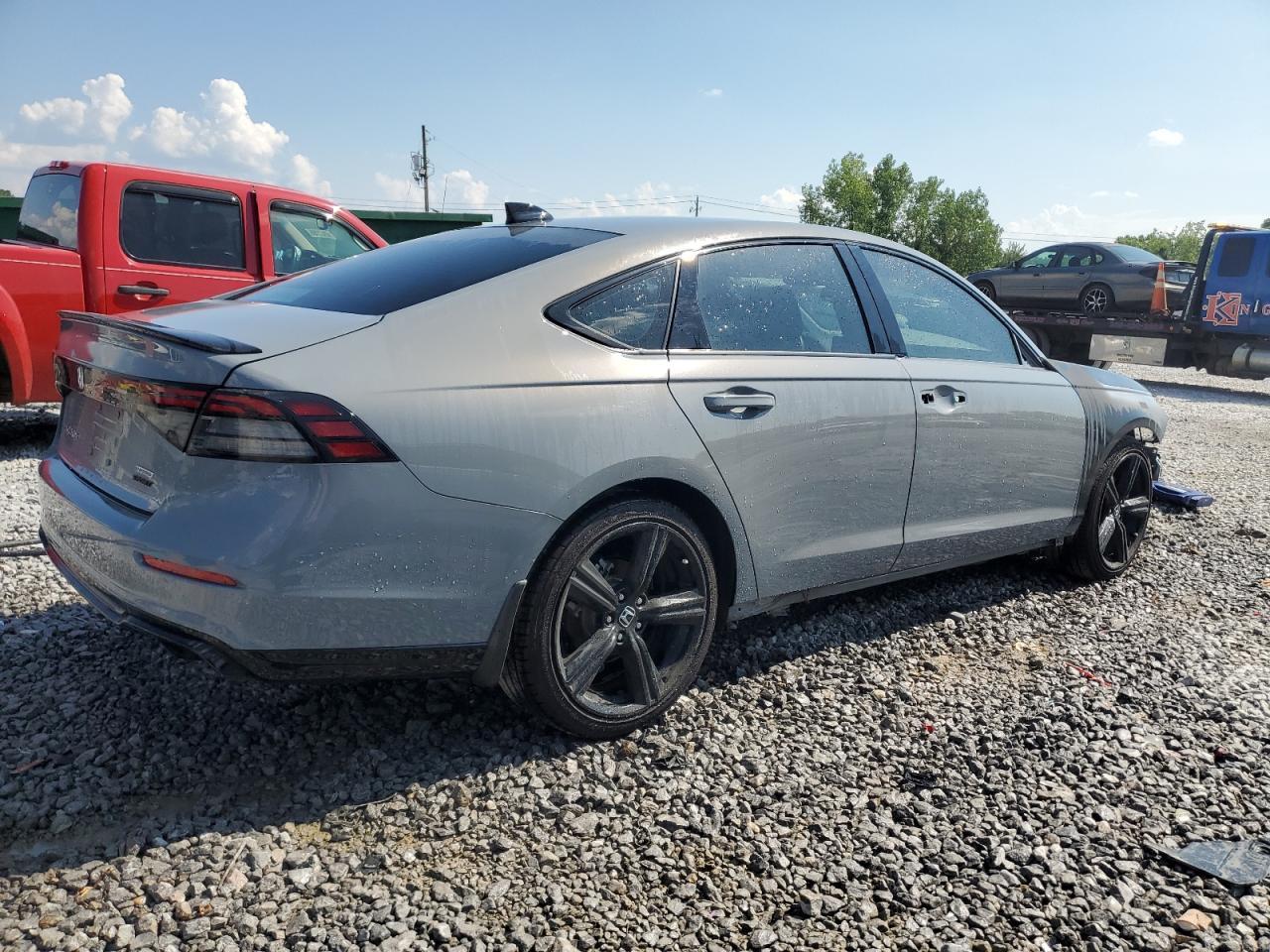 2023 Honda Accord Hybrid Sport-L - Image 3