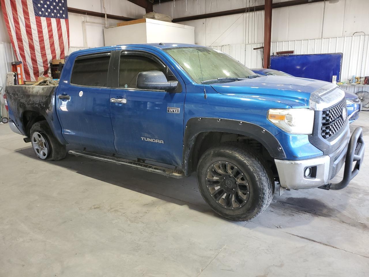 2017 Toyota Tundra Crewmax Sr5 - Image 4